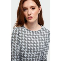 Wzorzysty sweter. Swetry damskie Greenpoint, bez wzorów, z elastanu, bez rękawów, bez kaptura. Za 79,99 zł.