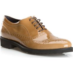 Buty damskie. Niebieskie półbuty damskie Wittchen, bez wzorów, ze skóry, eleganckie, bez obcasa, bez zapięcia. W wyprzedaży za 349,00 zł.