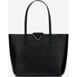 Karl Lagerfeld K/Vektor Torebka Czarny. Czarne torebki klasyczne damskie KARL LAGERFELD, bez wzorów, ze skóry, bez dodatków. Za 1294,95 zł.