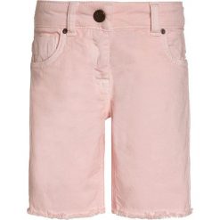 American Outfitters Szorty jeansowe power pink. Czerwone spodenki dziewczęce American Outfitters, z elastanu. W wyprzedaży za 174,85 zł.