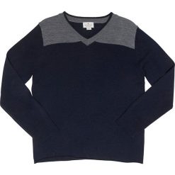 Sweter w kolorze granatowym. Niebieskie swetry chłopięce Bock cph, bez wzorów, z wełny, bez kołnierzyka. W wyprzedaży za 97,95 zł.