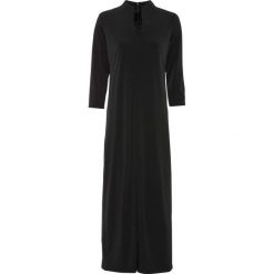 Długa sukienka bonprix czarny. Czarne sukienki damskie bonprix, bez wzorów, eleganckie, z dekoltem w serek, z długim rękawem, długie, maxi. Za 99,99 zł.