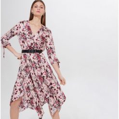 Midi sukienka we wzory - Różowy. Różowe sukienki damskie Mohito, midi. Za 179,99 zł.
