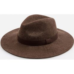 Wełniany kapelusz - Brązowy. Pomarańczowe kapelusze damskie Reserved, bez wzorów, z wełny. Za 99,99 zł.