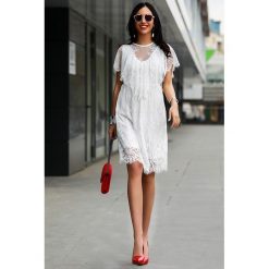 Sukienka MARTINA WHITE. Białe sukienki damskie Sukienka MARTINA WHITE, s, bez wzorów, bez kołnierzyka, z krótkim rękawem, krótkie, mini. W wyprzedaży za 59,00 zł.