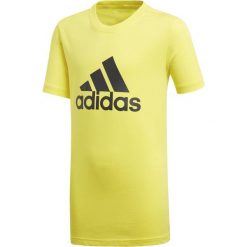 KOSZULKA MŁODZIEŻOWA ADIDAS TEE (164). T-shirty chłopięce Adidas, bez wzorów, z dzianiny, bez rękawów. W wyprzedaży za 59,99 zł.