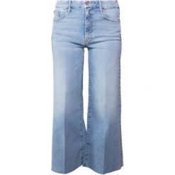 Mother ROLLER CROP Jeansy Dzwony blue denim. Niebieskie jeansy damskie marki Mother. W wyprzedaży za 425,70 zł.