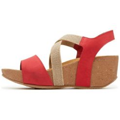 Igi & Co Damskie Sandały 38 Czerwone. Czerwone sandały damskie marki Igi co, bez wzorów, bez obcasa, na platformie, bez zapięcia. Za 289,00 zł.
