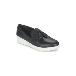 Tenisówki FitFlop TASSEL SUPERSKATE. Czarne trampki i tenisówki damskie FitFlop, bez wzorów, bez zapięcia. W wyprzedaży za 359,20 zł.