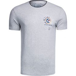 T-shirt NAPAPIJRI SANDY Szary. Szare t-shirty męskie marki Napapijri, z haftami, z dzianiny, z okrągłym kołnierzem. W wyprzedaży za 203,00 zł.