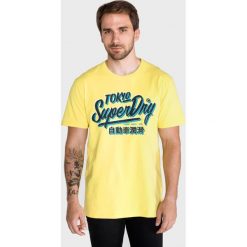 SuperDry Koszulka Żółty. Żółte koszulki męskie Superdry, s, z nadrukiem, z bawełny, bez kołnierzyka, z krótkim rękawem, krótkie. Za 175,95 zł.