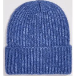 Czapka basic - Niebieski. Niebieskie czapki damskie Sinsay, bez wzorów. W wyprzedaży za 12,99 zł.