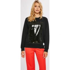 Calvin Klein Jeans - Bluza. Czarne bluzy damskie z nadrukiem marki Calvin Klein Jeans, s, z bawełny, bez kaptura. W wyprzedaży za 299,90 zł.