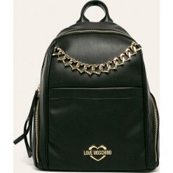 Love Moschino - Plecak. Czarne plecaki damskie Love Moschino, bez wzorów, ze skóry ekologicznej. W wyprzedaży za 629,90 zł.