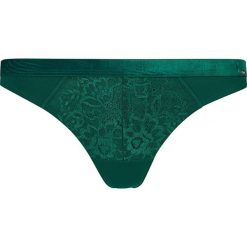 Stringi w kolorze ciemnozielonym. Zielone stringi damskie Skiny Women & Men, w koronkowe wzory, z koronki. W wyprzedaży za 39,95 zł.