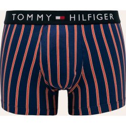 Tommy Hilfiger - Bokserki. Niebieskie bokserki męskie TOMMY HILFIGER, bez wzorów, z elastanu. W wyprzedaży za 79,90 zł.