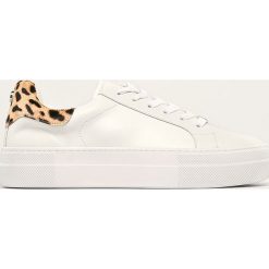 Steve Madden - Buty Merger. Białe buty sportowe damskie Steve Madden, bez wzorów, z gumy, sportowe. Za 469,90 zł.