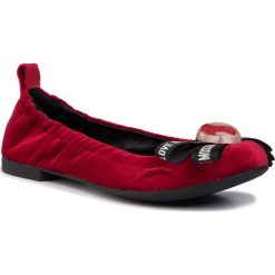 Baleriny LOVE MOSCHINO - JA11020G08JL0500 Rosso. Czerwone baleriny damskie Love Moschino, bez wzorów, ze skóry, klasyczne, bez obcasa, na płaskiej podeszwie. Za 609,00 zł.