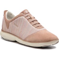 Półbuty GEOX - D Nebula C D621EC 06K22 C8056 Antique Rose. Różowe półbuty damskie Geox, na co dzień, bez wzorów, ze skóry, bez obcasa, na płaskiej podeszwie, bez zapięcia. W wyprzedaży za 299,00 zł.