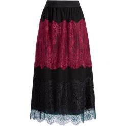Spódnica midi TwinSet 192TP2704. Spódniczki damskie Twinset, bez wzorów, z poliamidu, midi. W wyprzedaży za 499,00 zł.