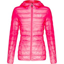 Kurtka EA7 EMPORIO ARMANI Różowy. Różowe płaszcze damskie marki EA7 Emporio Armani, z nadrukiem. Za 750,00 zł.