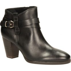 BOTKI MARCO TOZZI 2-25390-23. Szare botki damskie marki Marco Tozzi, bez obcasa, bez zapięcia. Za 149,99 zł.