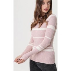 Różowy Sweter Palmerston. Różowe swetry dziewczęce Born2be, w paski, z dzianiny, z okrągłym kołnierzem, długie. Za 109,99 zł.