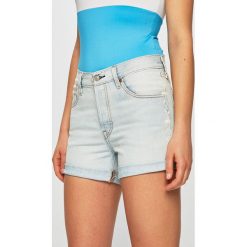 Levi's - Szorty. Niebieskie szorty damskie Levi's®, s, bez wzorów, z bawełny, casualowe. W wyprzedaży za 139,90 zł.