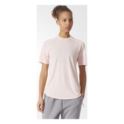 KOSZULKA DAMSKA ADIDAS ZNE CE9557. Koszulki damskie Adidas, bez wzorów, bez kołnierzyka. Za 99,00 zł.