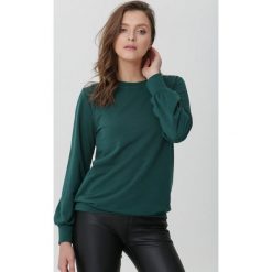 Zielona Bluza Dacey. Zielone bluzy damskie Born2be, s, z aplikacjami, bez rękawów, długie, bez kaptura. Za 49,99 zł.