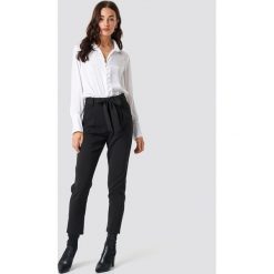 Glamorous Spodnie z paskiem Culotte - Black. Czarne spodnie damskie z wysokim stanem marki Glamorous, z podwyższonym stanem. Za 202,95 zł.