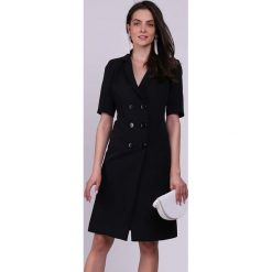 Sukienka w kolorze czarnym. Czarne sukienki damskie Jesienny butik, xs, bez wzorów, bez kołnierzyka, bez rękawów, midi. W wyprzedaży za 169,95 zł.