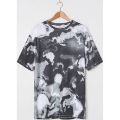 Koszulka tie-dye z napisem - Szary. Szare koszulki męskie House, s, z napisami, bez kołnierzyka, bez rękawów. Za 49,99 zł.