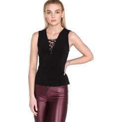 Guess Elaine Top Czarny. Czarne podkoszulki damskie Guess, l, z aplikacjami, z poliesteru, bez rękawów. Za 249,95 zł.