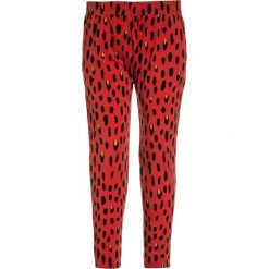 Spodnie chłopięce: Soft Gallery CHANTAY PANTS Spodnie treningowe flame scarlet/mega