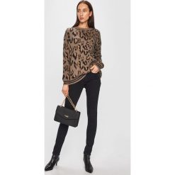 Trussardi Jeans - Sweter. Pomarańczowe swetry damskie Trussardi Jeans, s, bez wzorów, z jeansu, bez rękawów, bez kaptura. W wyprzedaży za 299,90 zł.
