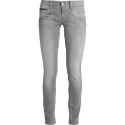 Freeman T. Porter ALEXA Jeansy Slim Fit nipa. Niebieskie jeansy damskie relaxed fit marki Freeman T. Porter. Za 419,00 zł.