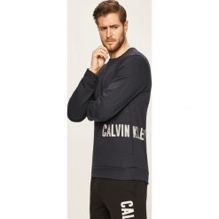 Calvin Klein Performance - Bluza. Czarne bluzy męskie Calvin Klein Performance, m, z nadrukiem, z bawełny, z okrągłym kołnierzem, bez rękawów, bez kaptura. Za 399,90 zł.
