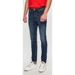 Tommy Jeans - Jeansy Simon. Niebieskie jeansy męskie Tommy Jeans, bez wzorów. W wyprzedaży za 379,90 zł.