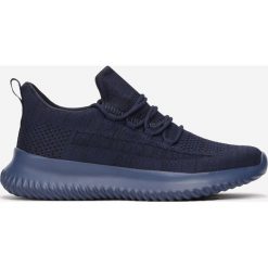 Granatowe Buty Sportowe Iselle. Niebieskie buty sportowe męskie Born2be, bez zapięcia. W wyprzedaży za 89,99 zł.
