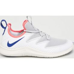 Nike - Buty Free Tr 9. Białe sneakersy męskie Nike, z okrągłym noskiem, na sznurówki. W wyprzedaży za 299,90 zł.