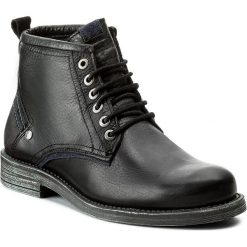 Kozaki WRANGLER - Cliff Mid WF0980101 Black 62. Czarne glany męskie Wrangler, z materiału. W wyprzedaży za 319,00 zł.
