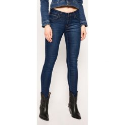 Jeansy Super Skinny Fit Lee Jodee L529MFOB. Niebieskie jeansy damskie Lee, l, bez wzorów, z elastanu. W wyprzedaży za 259,00 zł.