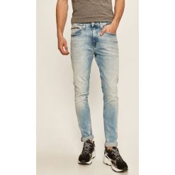 Tommy Jeans - Jeansy Austin. Niebieskie jeansy męskie Tommy Jeans, s, bez wzorów. Za 449,90 zł.