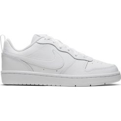 BUTY COURT BOROUGH LOW 2 (GS). Białe trampki i tenisówki damskie Nike, bez wzorów, ze skóry, bez zapięcia. Za 209,99 zł.