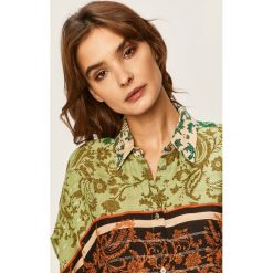 Desigual - Koszula. Bluzki damskie Desigual, s, bez wzorów, z wiskozy, klasyczne, z klasycznym kołnierzykiem, z krótkim rękawem. W wyprzedaży za 199,90 zł.