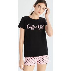 Dwuczęściowa piżama Coffee girl - Czarny. Czarne piżamy damskie marki Sinsay, s, bez wzorów, bez rękawów. Za 39,99 zł.
