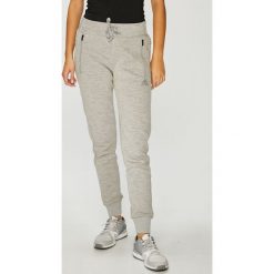 Adidas Performance - Spodnie. Szare bryczesy damskie adidas Performance, l, z bawełny. W wyprzedaży za 219,90 zł.