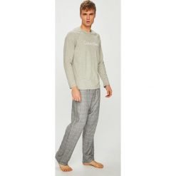 Calvin Klein Underwear - Piżama. Szare piżamy męskie marki Calvin Klein Underwear, m, z nadrukiem, z elastanu. W wyprzedaży za 259,90 zł.
