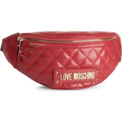 Saszetka nerka LOVE MOSCHINO - JC4004PP18LA0500 Rosso. Czerwone nerki damskie Love Moschino, bez wzorów, ze skóry ekologicznej, młodzieżowe, bez dodatków. W wyprzedaży za 499,00 zł.